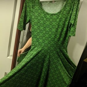LuLaRoe Nicole green fit n flare dress small